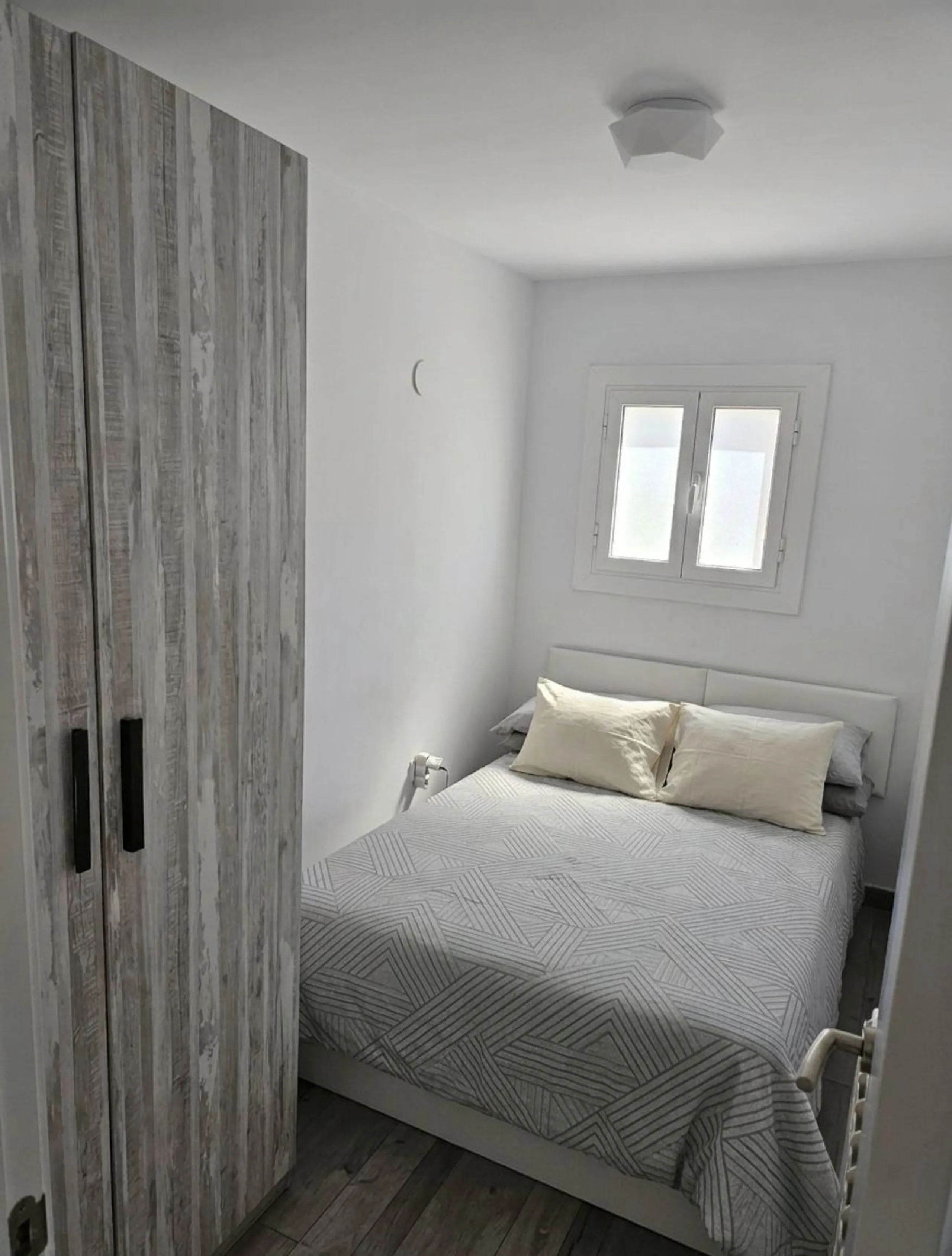 Renovated and Bright Duplex in Pineda de Mar with Large Terraces