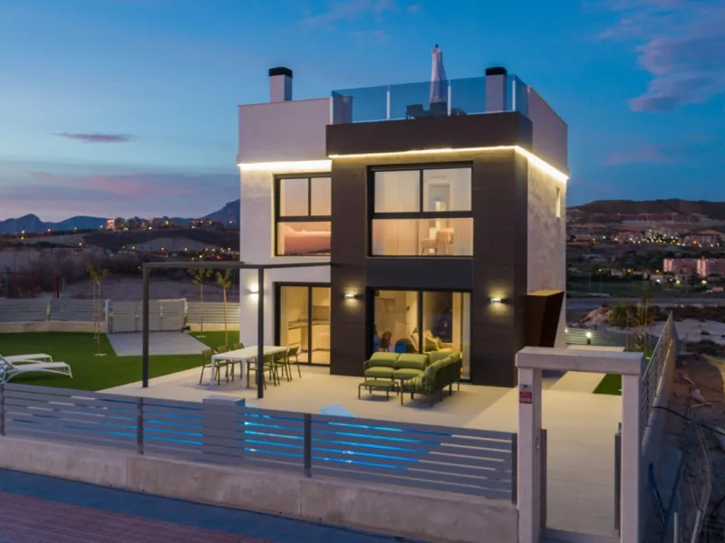 Villas de obra nueva con piscina privada