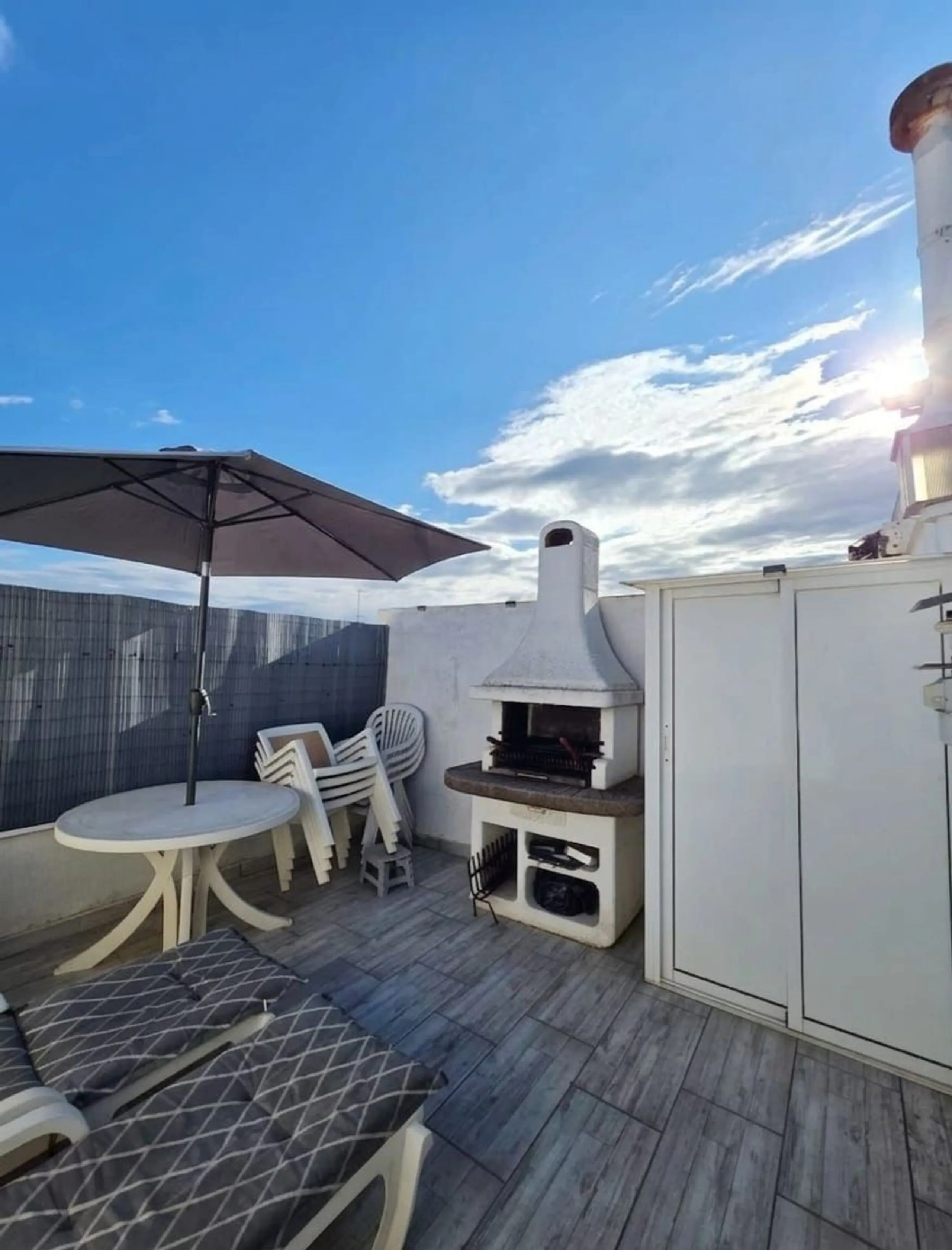Renovated and Bright Duplex in Pineda de Mar with Large Terraces