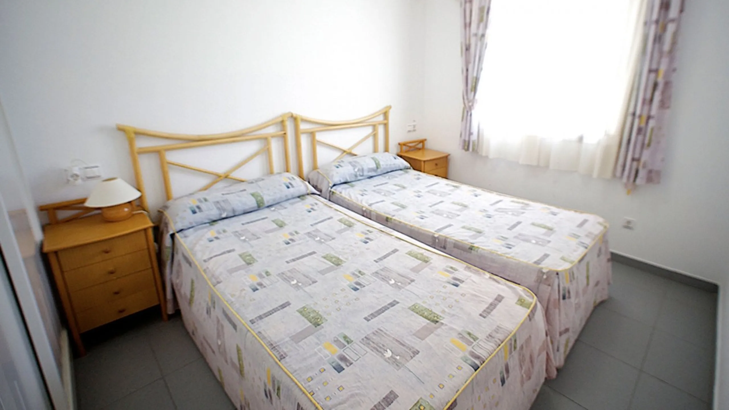 Apartamento de 2 dormitorios en primera línea de playa