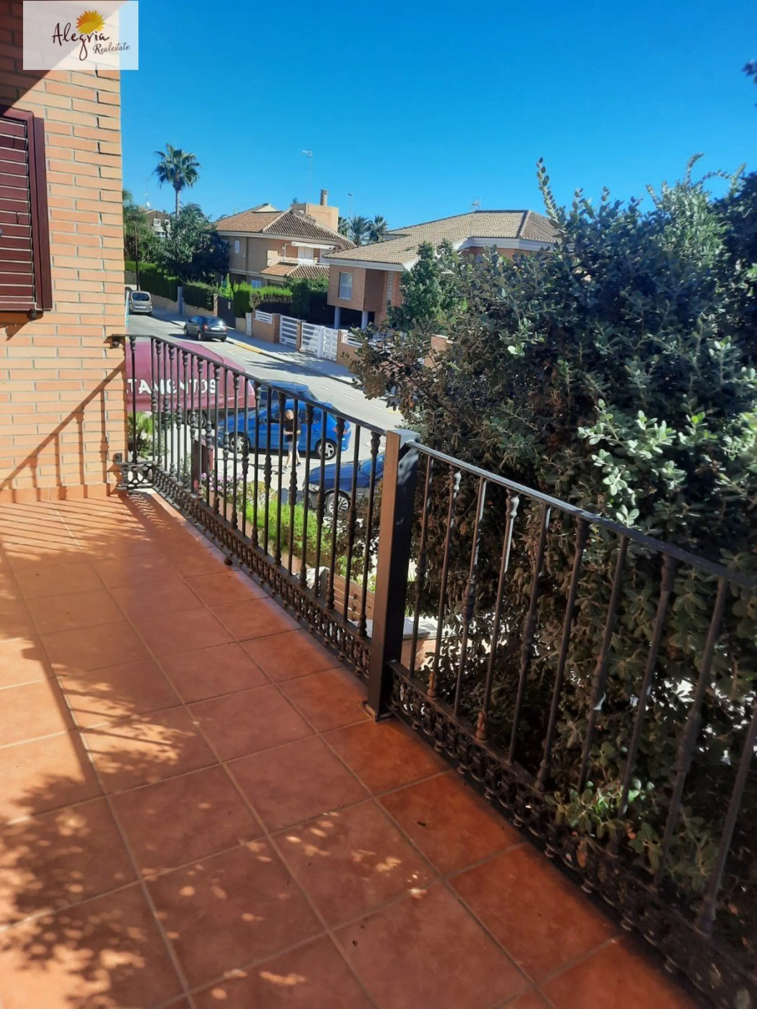 Chalet Adosado en venta de 3 Habitaciones en Canet dBerenguer