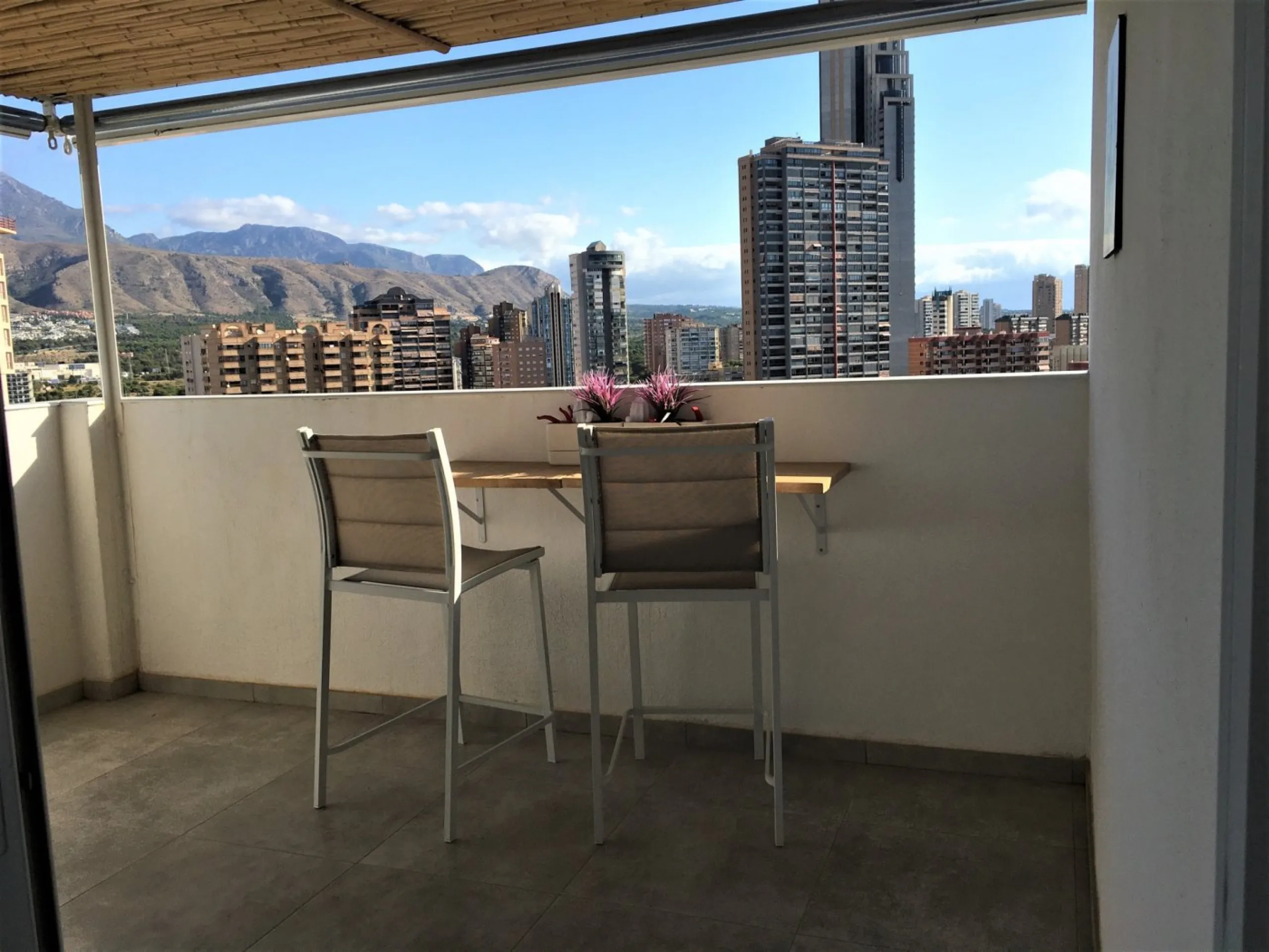 MARVELLOUS PENTHOUSE INBENIDORM IN LA CALA WITH SEA VIEWS
