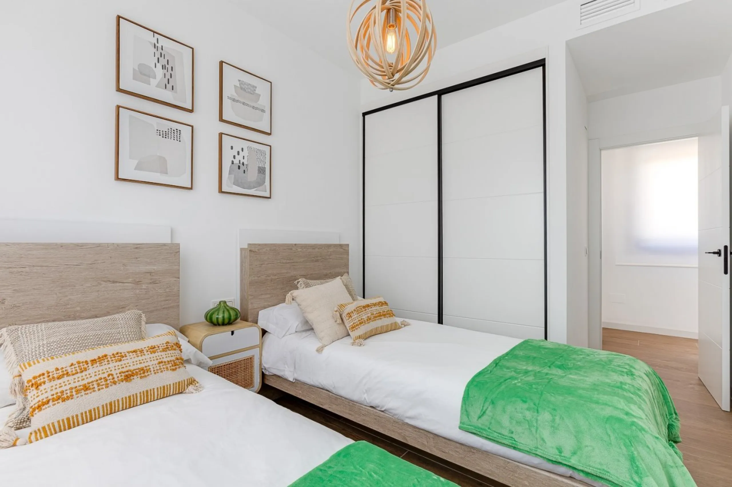 Эксклюзивные виллы с бассейном в Финестрате