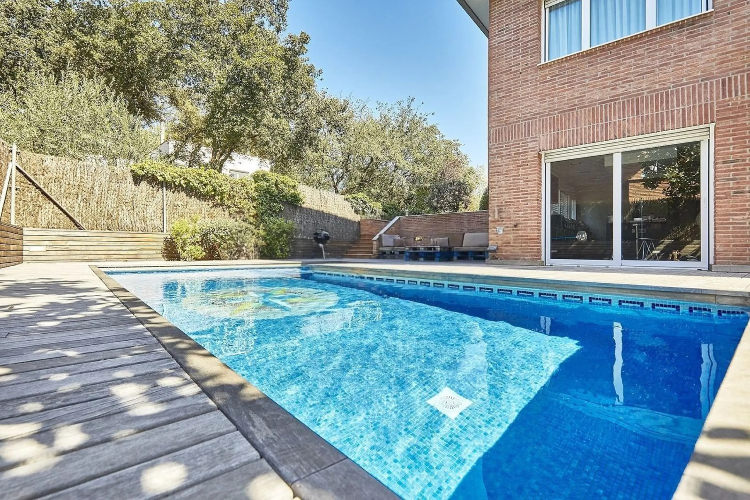 Exclusive house with garden and pool in Can Trabal, next to Sant Cugat Golf