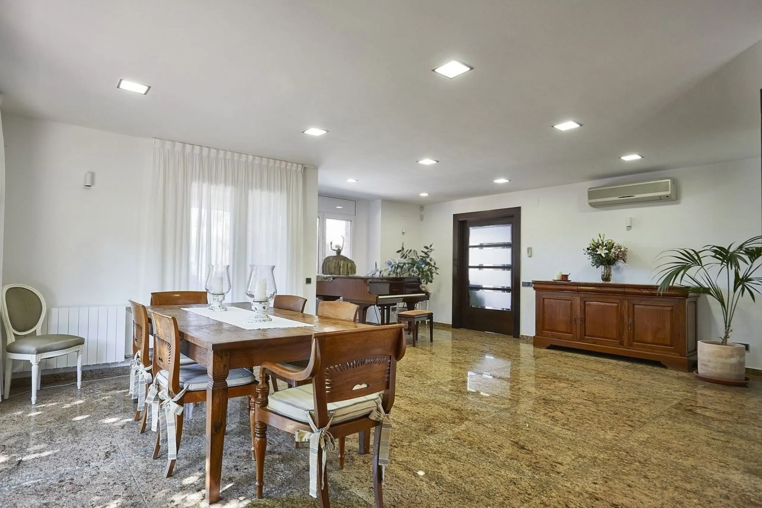 Exclusive house with garden and pool in Can Trabal, next to Sant Cugat Golf