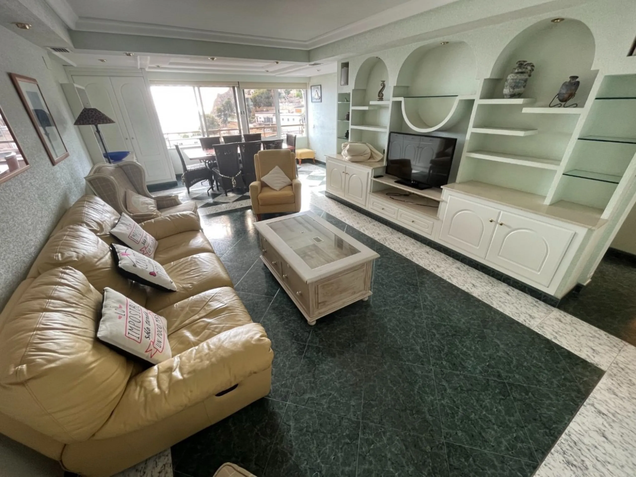 Great apartment with sea views