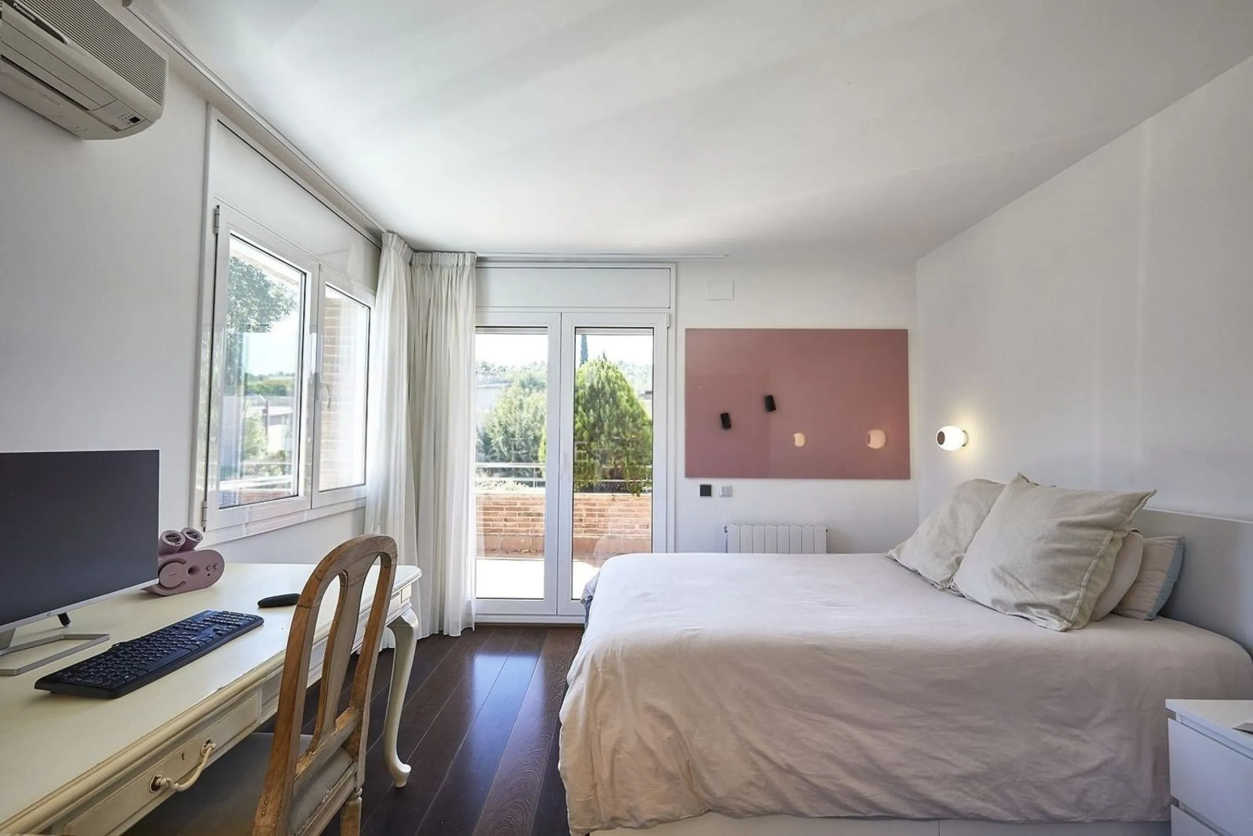 Exclusive house with garden and pool in Can Trabal, next to Sant Cugat Golf