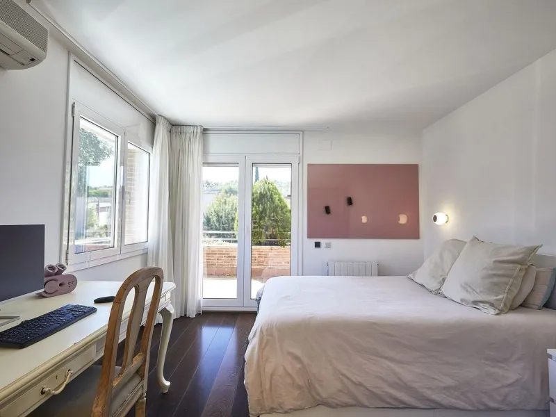 Exclusive house with garden and pool in Can Trabal, next to Sant Cugat Golf