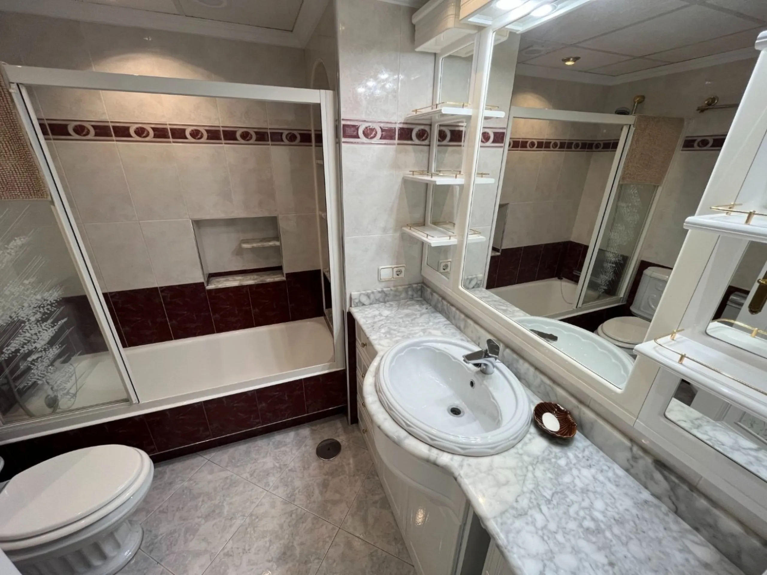 Great apartment with sea views