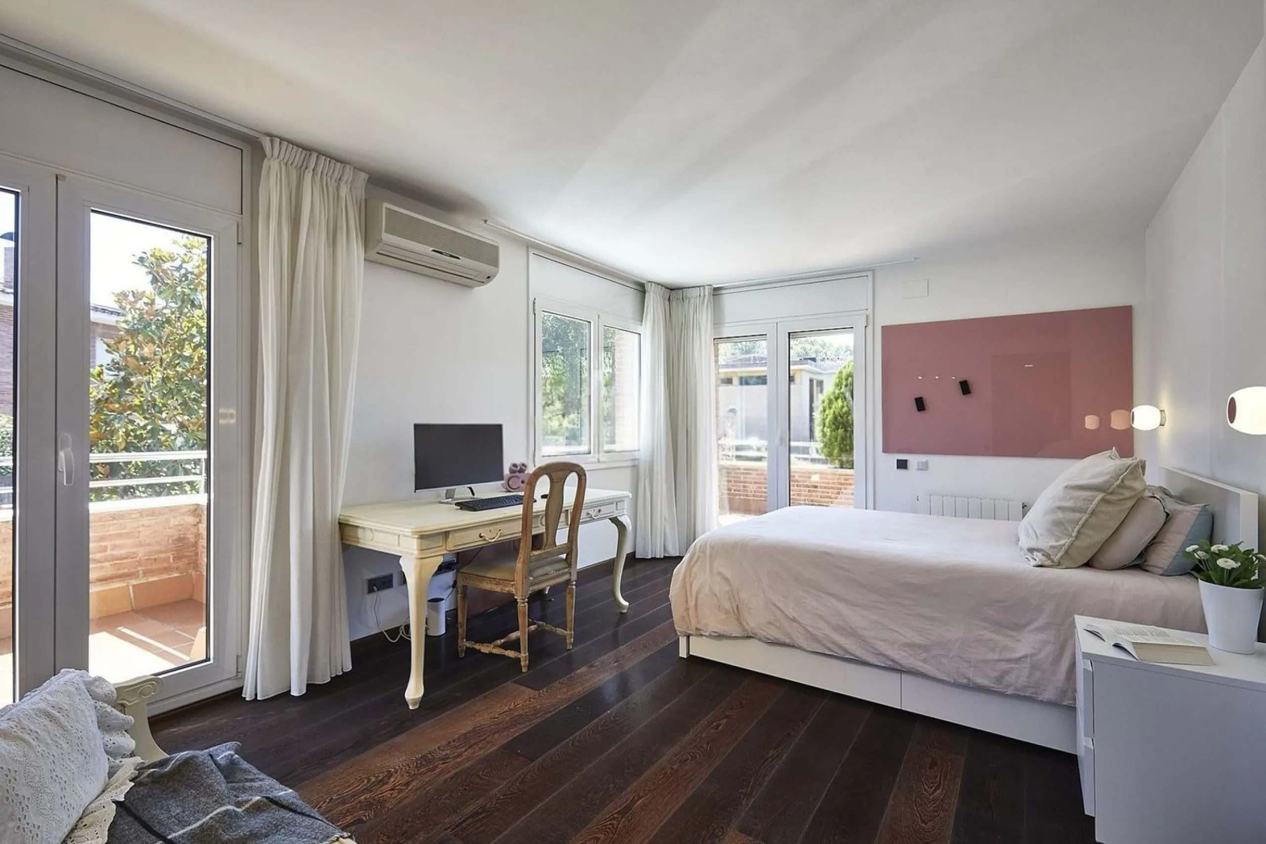 Exclusive house with garden and pool in Can Trabal, next to Sant Cugat Golf
