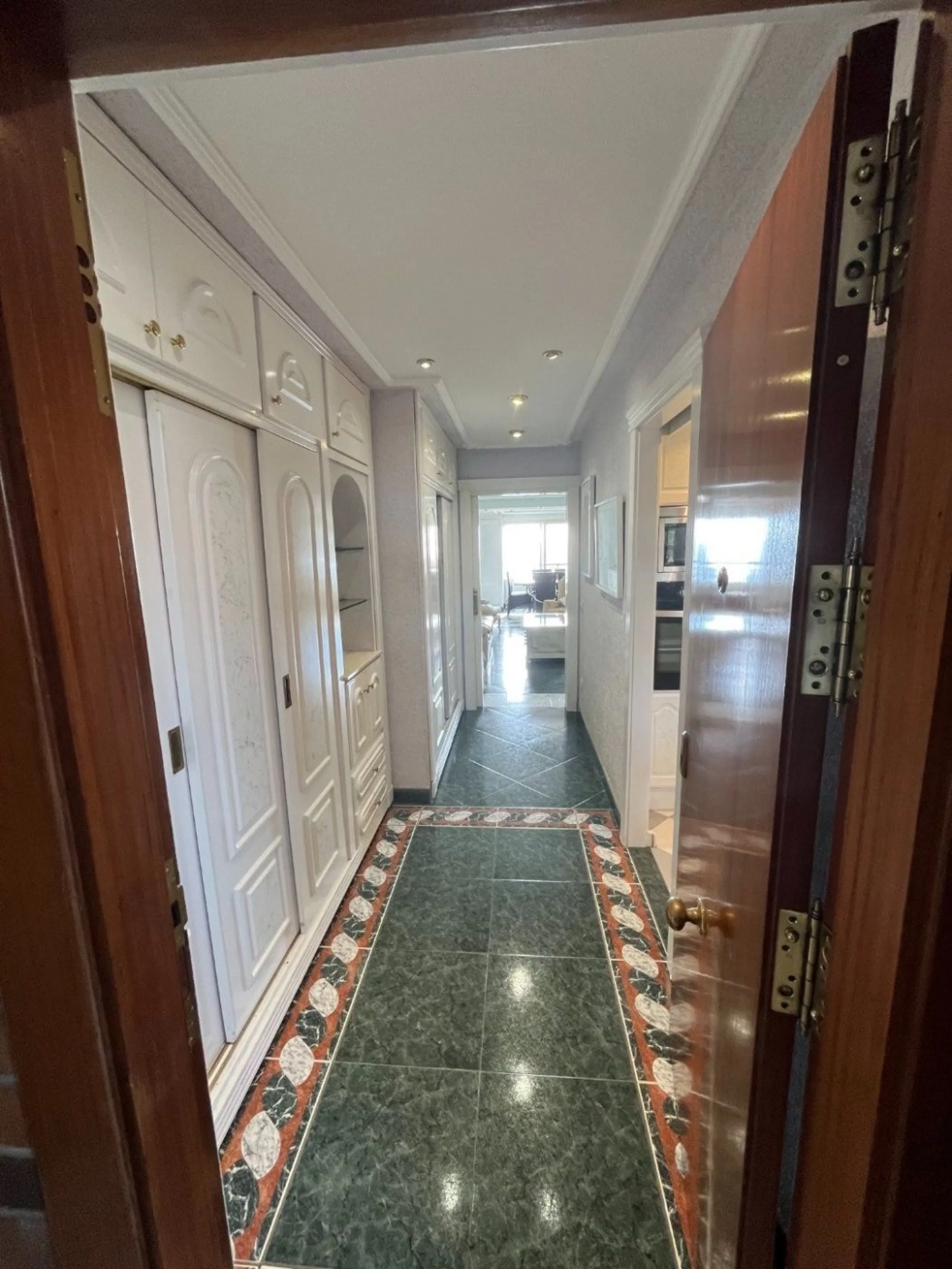 Great apartment with sea views
