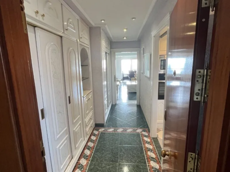 Great apartment with sea views
