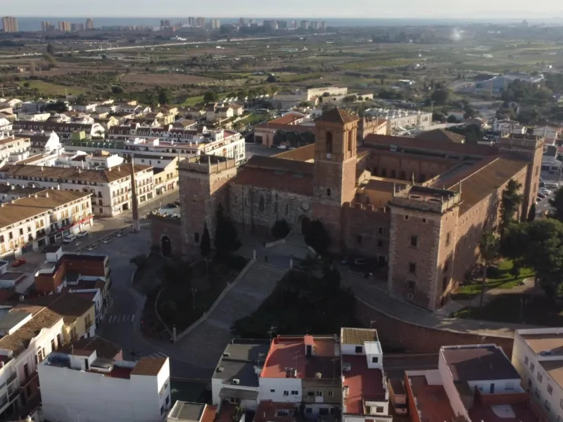 EXCELENTE NUEVO COMPLEJO DE ADOSADOS EN PUIG DE SANTA MARIA
