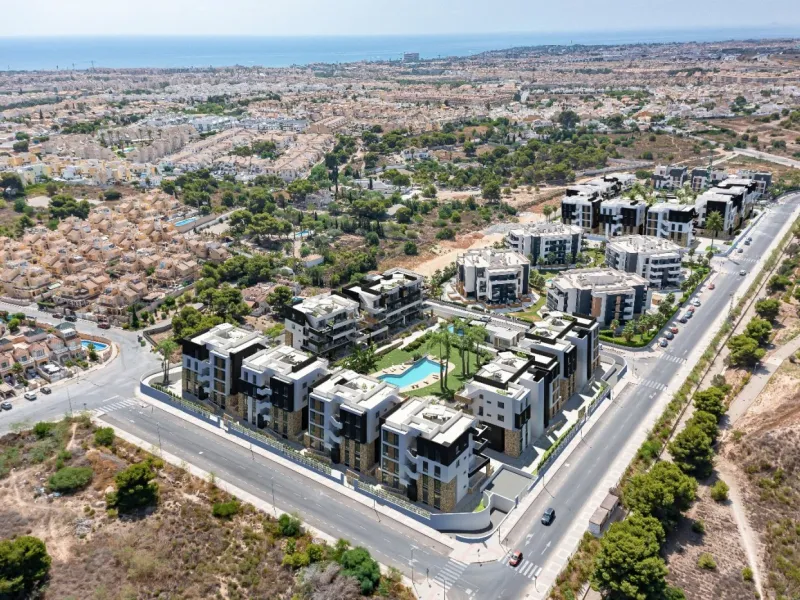 NEW BUILD RESIDENTIAL COMPLEX IN LOS ALTOS