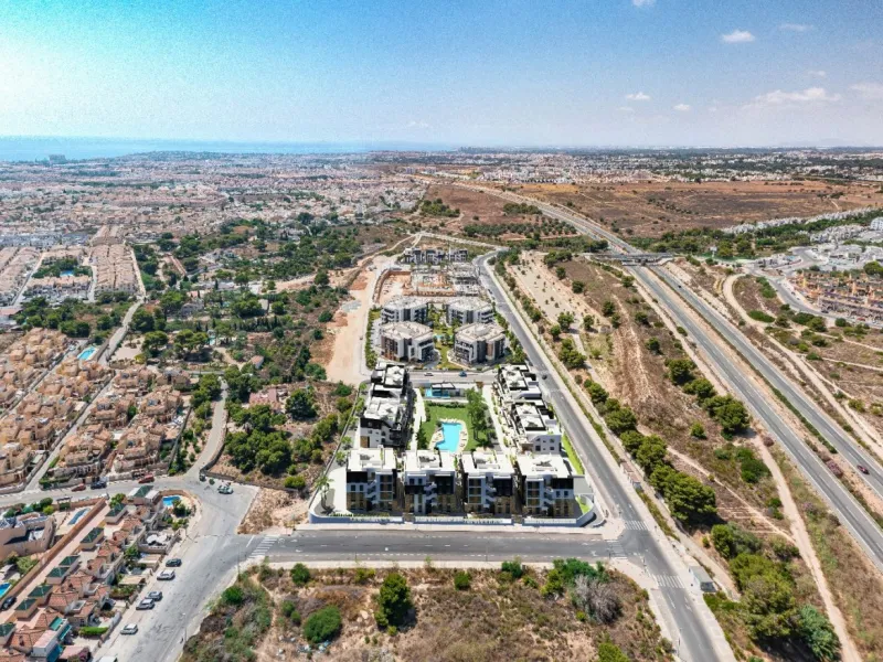 NEW BUILD RESIDENTIAL COMPLEX IN LOS ALTOS