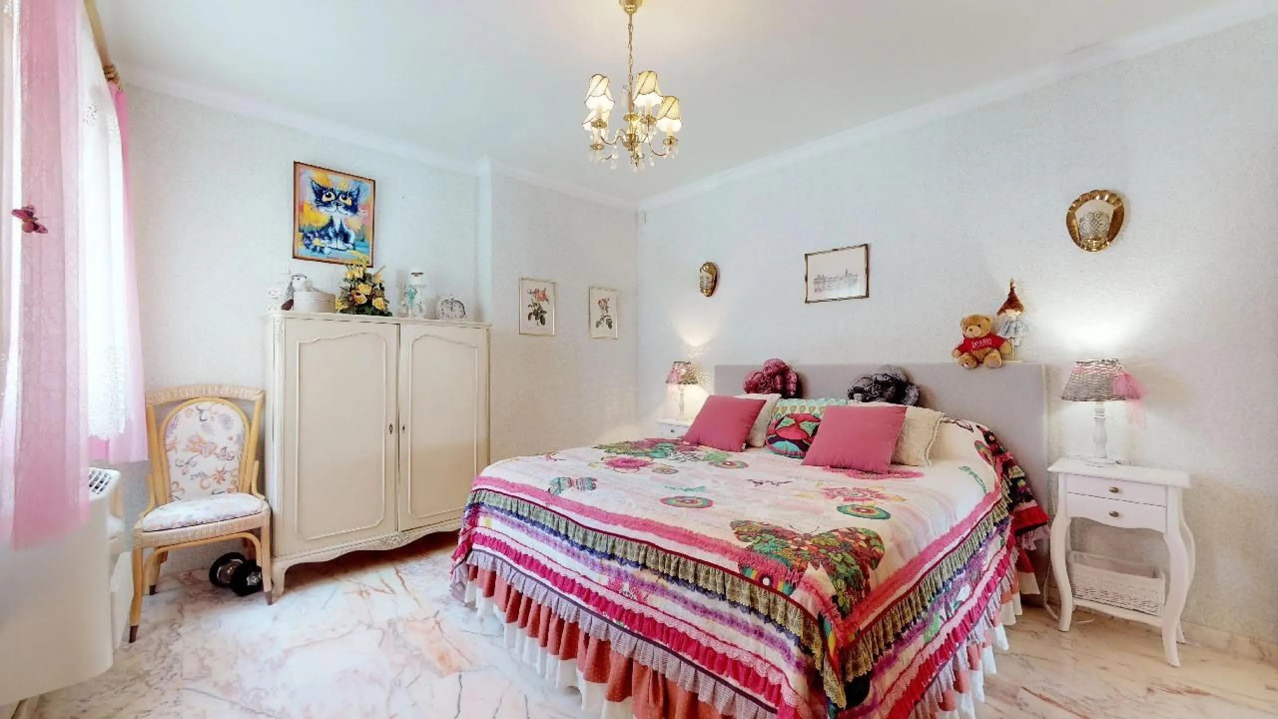 EXCLUSIVA VILLA EN VENTA EN CALPE CON MARAVILLOSAS VISTAS AL MAR