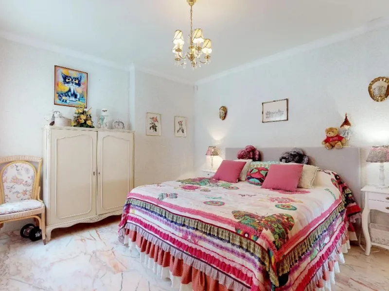 EXCLUSIVA VILLA EN VENTA EN CALPE CON MARAVILLOSAS VISTAS AL MAR