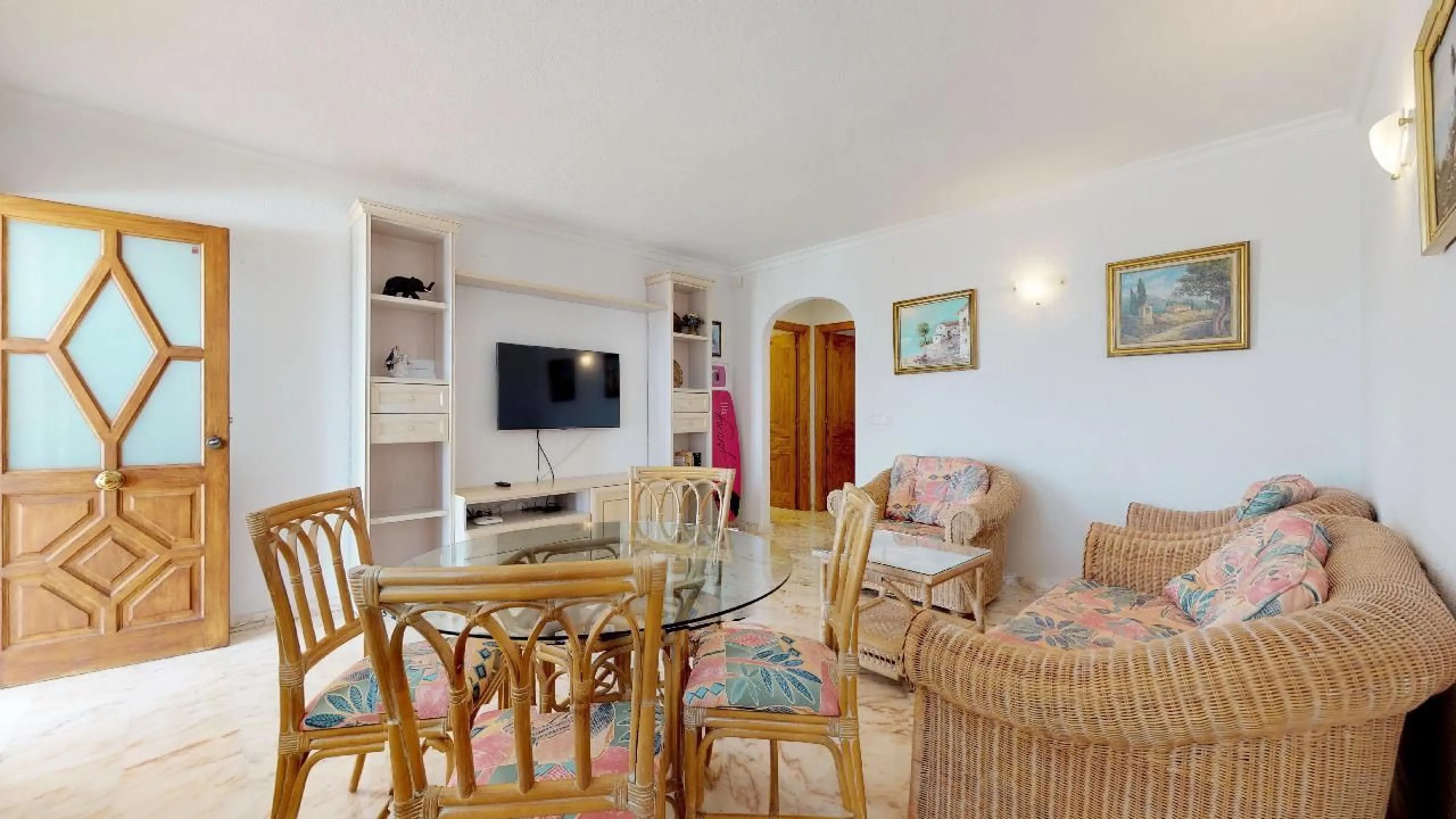 EXCLUSIVA VILLA EN VENTA EN CALPE CON MARAVILLOSAS VISTAS AL MAR