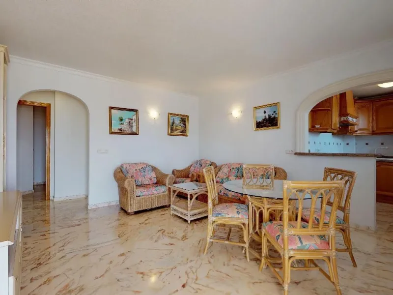 EXCLUSIVA VILLA EN VENTA EN CALPE CON MARAVILLOSAS VISTAS AL MAR