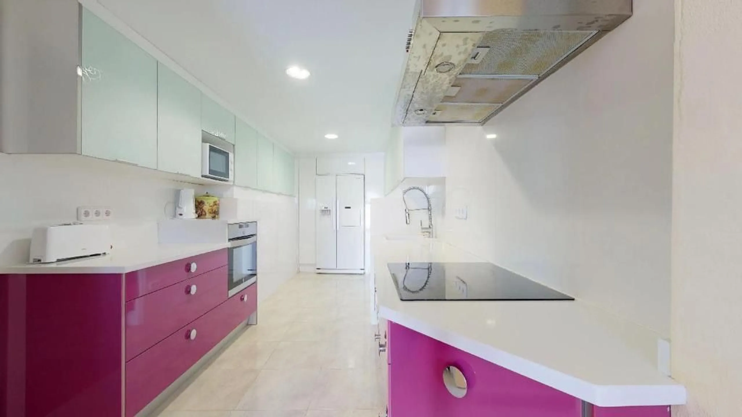 EXCLUSIVA VILLA EN VENTA EN CALPE CON MARAVILLOSAS VISTAS AL MAR