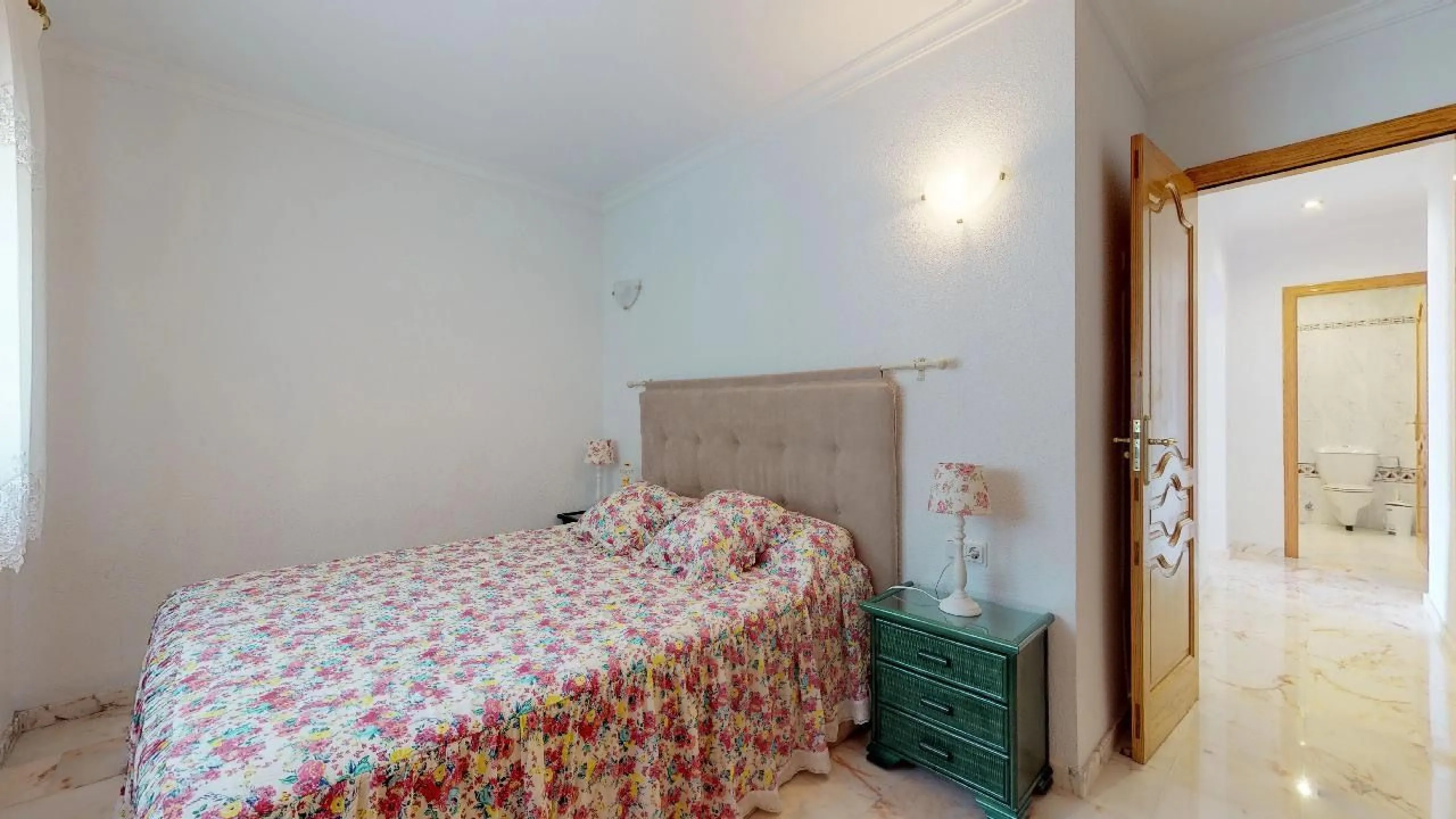 EXCLUSIVA VILLA EN VENTA EN CALPE CON MARAVILLOSAS VISTAS AL MAR