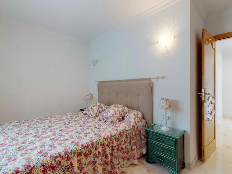 EXCLUSIVA VILLA EN VENTA EN CALPE CON MARAVILLOSAS VISTAS AL MAR