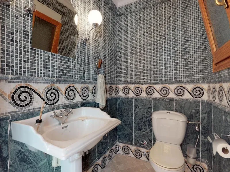 EXCLUSIVA VILLA EN VENTA EN CALPE CON MARAVILLOSAS VISTAS AL MAR