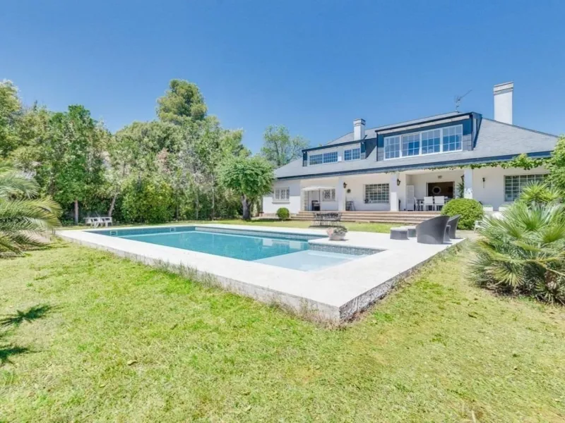 Casa amplia y luminosa con jardín en Valldoreix, Sant Cugat del Valles