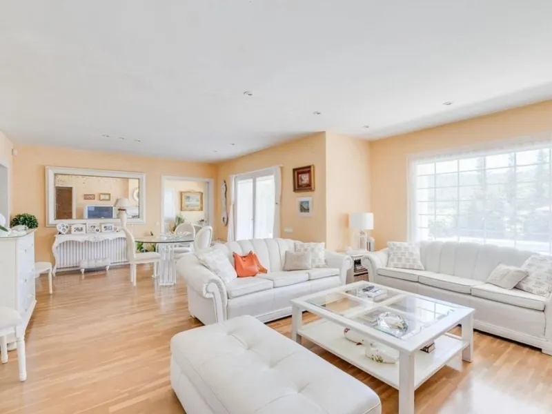 Spacious and bright house with garden in Valldoreix, Sant Cugat del Valles
