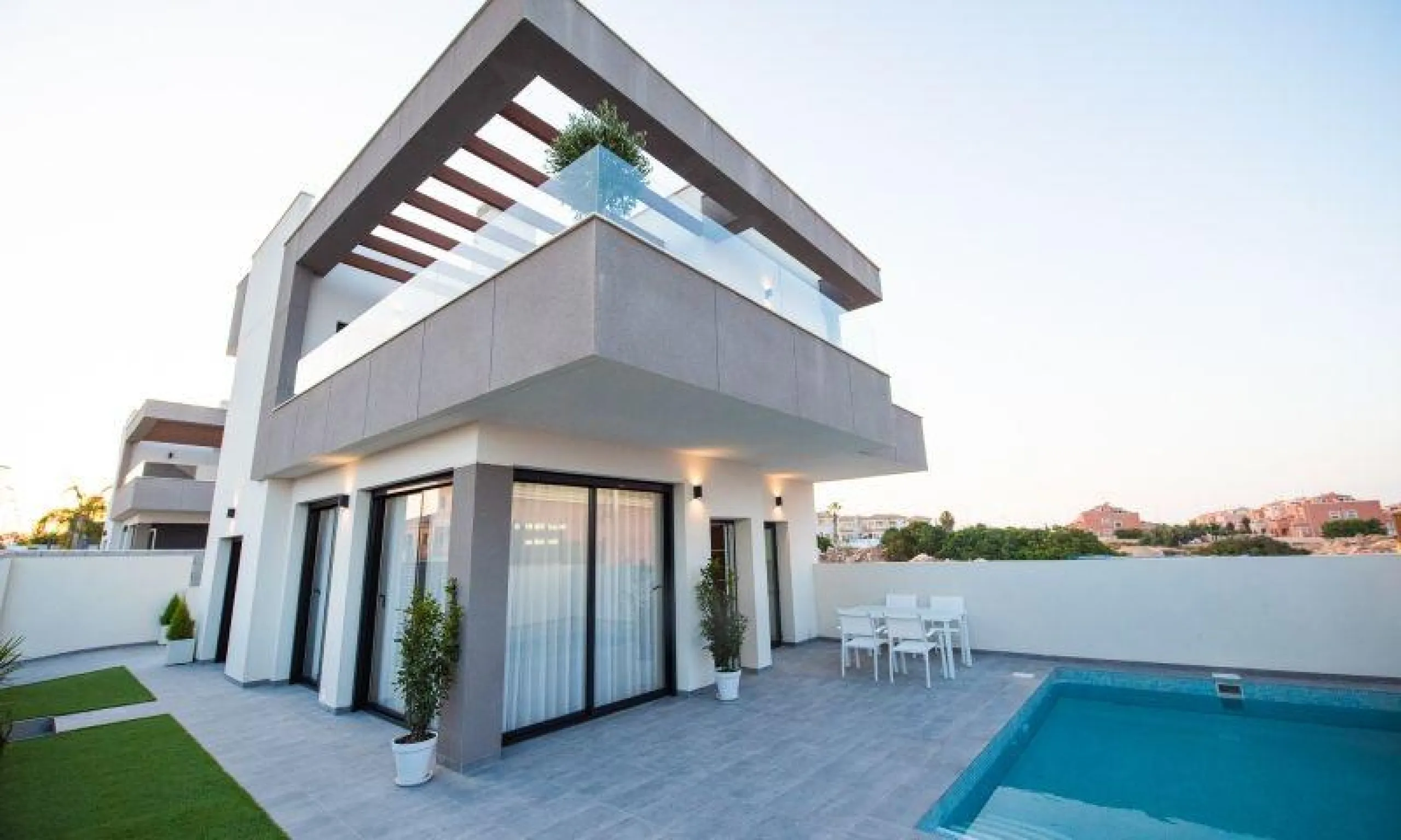 Detached villa with private pool
