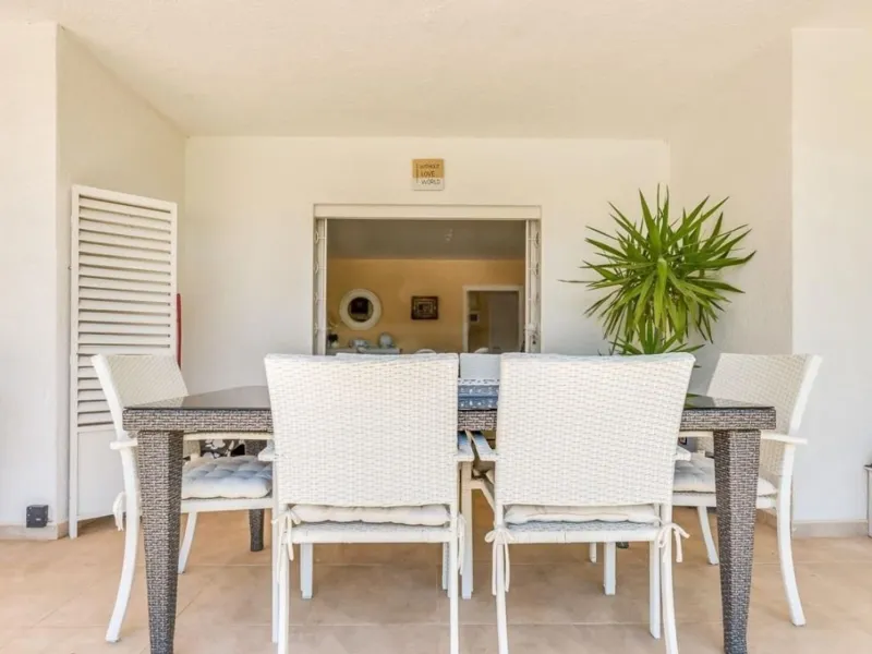 Spacious and bright house with garden in Valldoreix, Sant Cugat del Valles