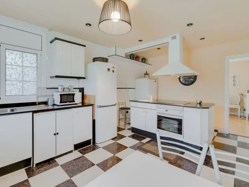 Spacious and bright house with garden in Valldoreix, Sant Cugat del Valles