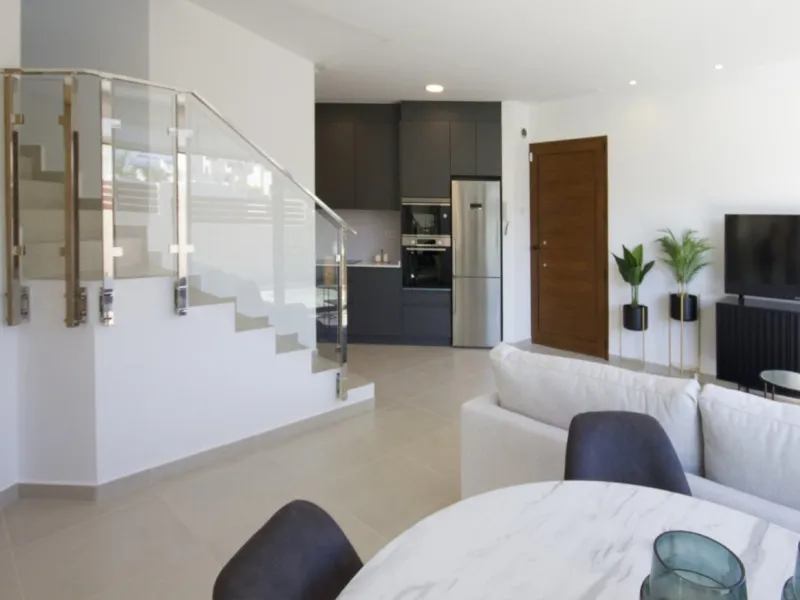 BRAND NEW VILLAS IN CIUDAD QUESADA !!!