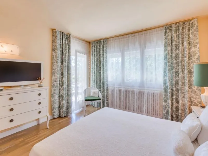 Spacious and bright house with garden in Valldoreix, Sant Cugat del Valles