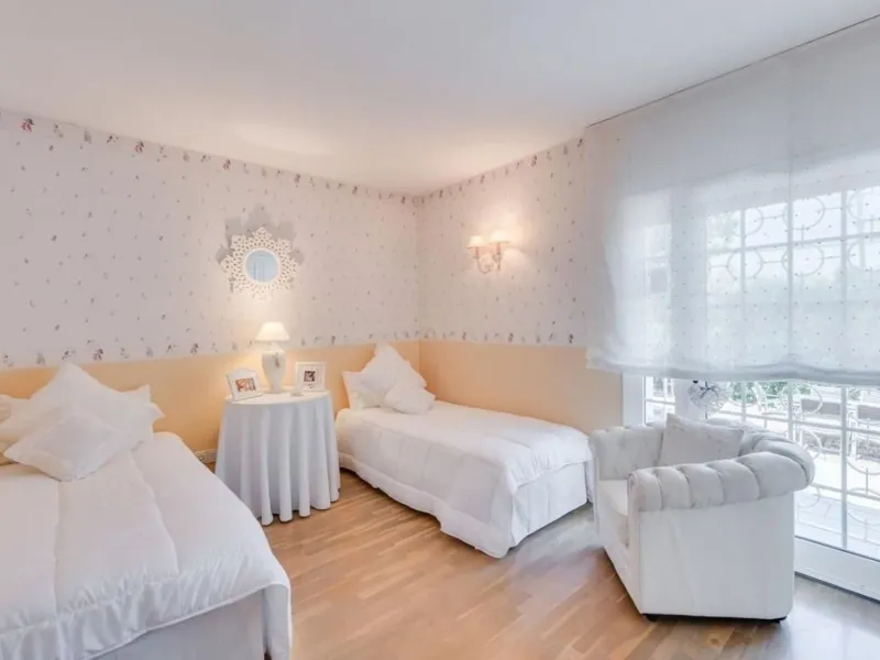Spacious and bright house with garden in Valldoreix, Sant Cugat del Valles