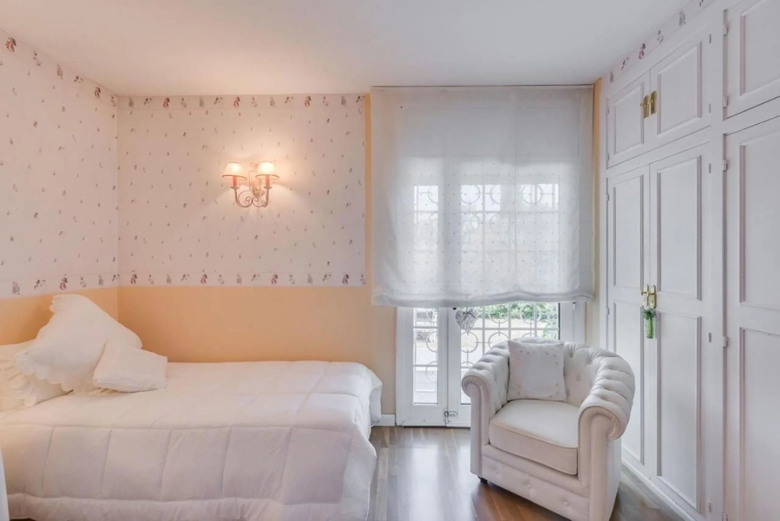 Spacious and bright house with garden in Valldoreix, Sant Cugat del Valles