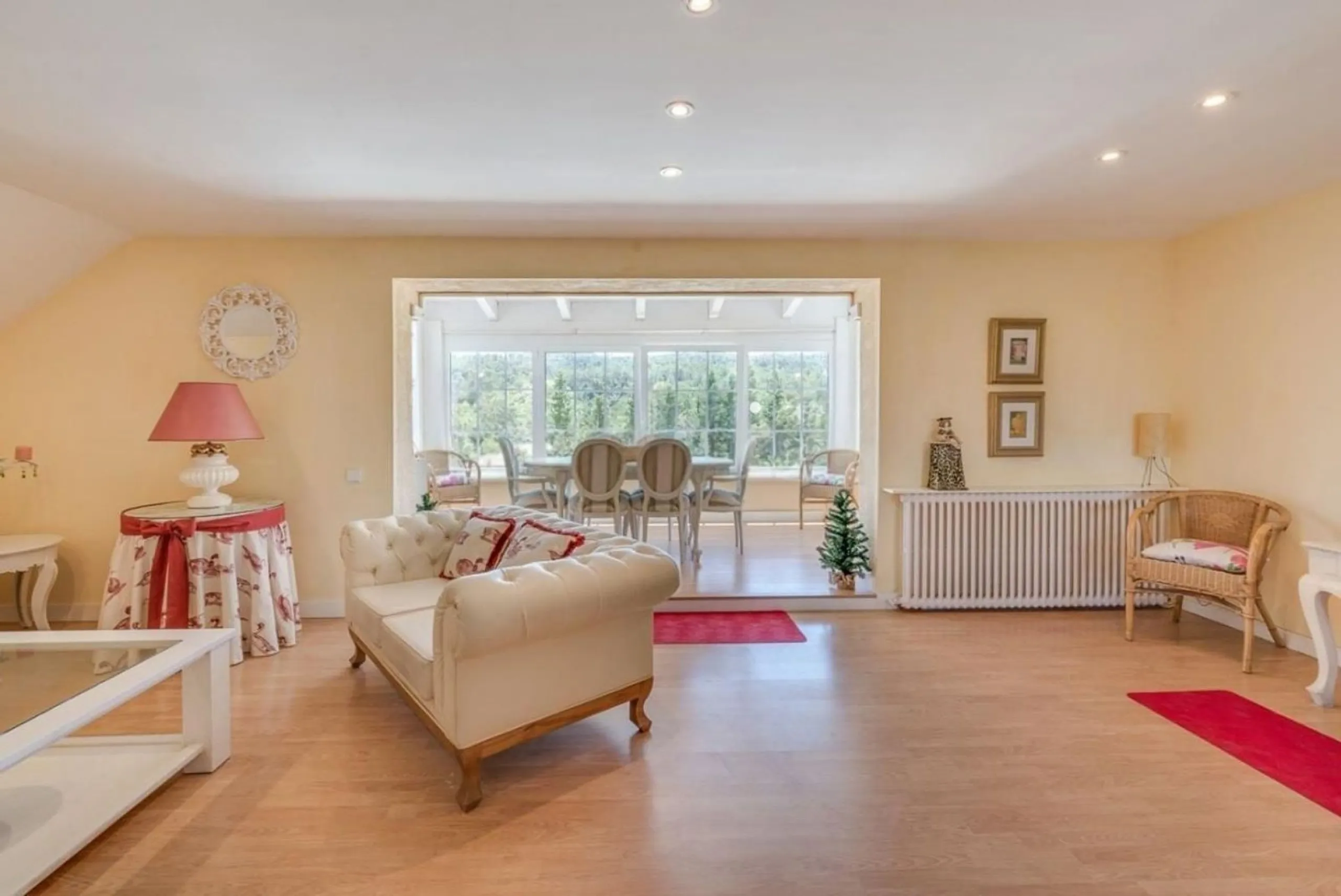 Spacious and bright house with garden in Valldoreix, Sant Cugat del Valles