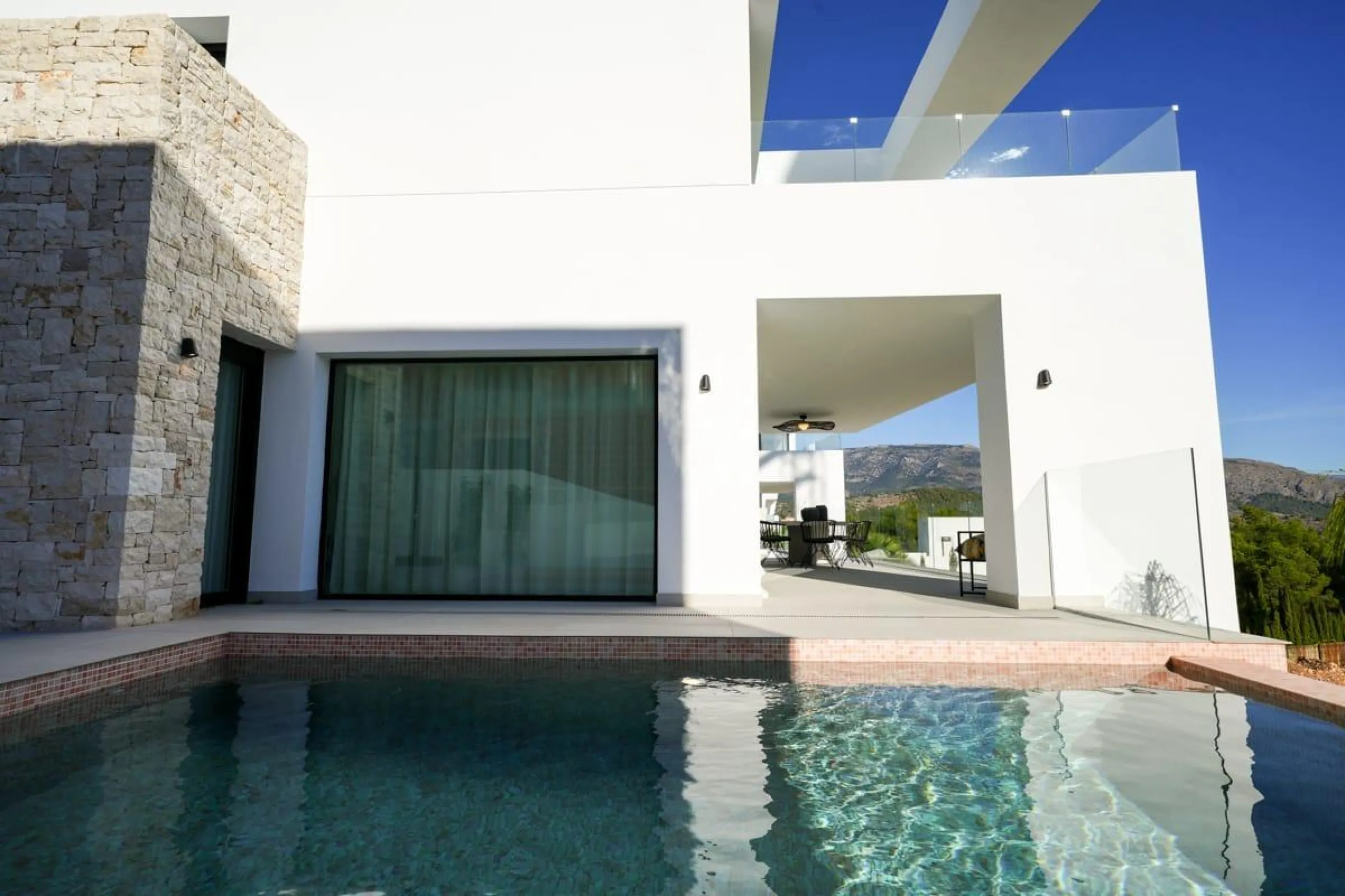 Villas independientes con vistas al mar