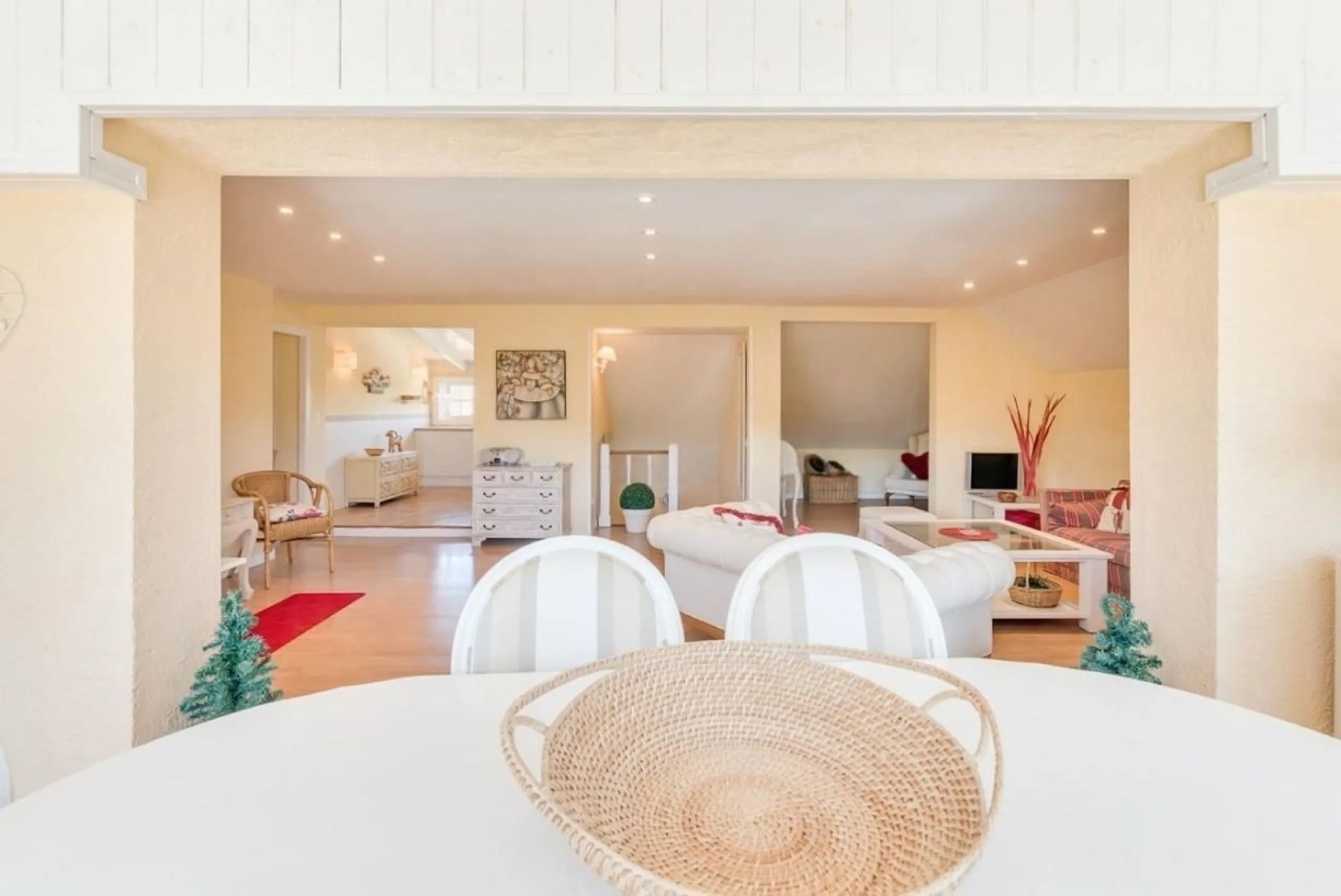 Spacious and bright house with garden in Valldoreix, Sant Cugat del Valles