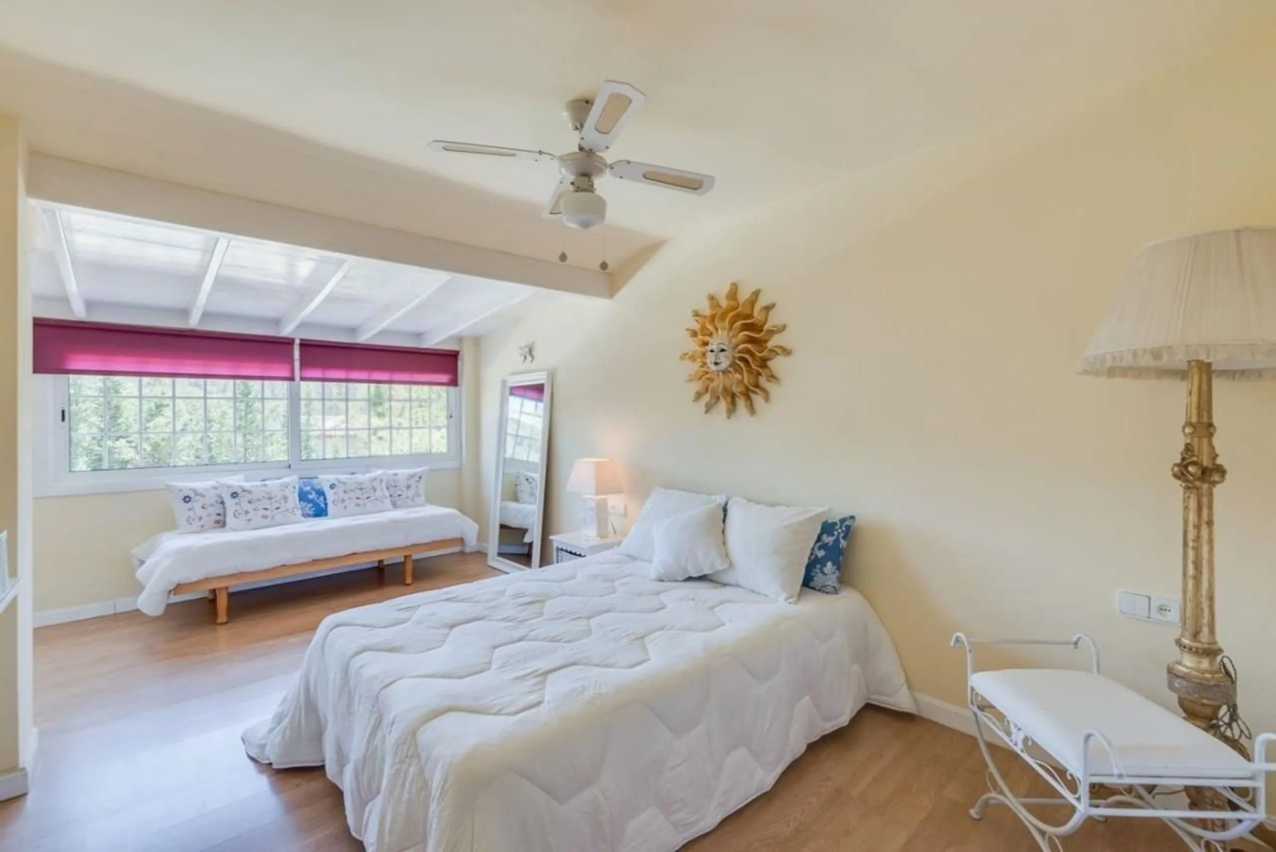 Spacious and bright house with garden in Valldoreix, Sant Cugat del Valles