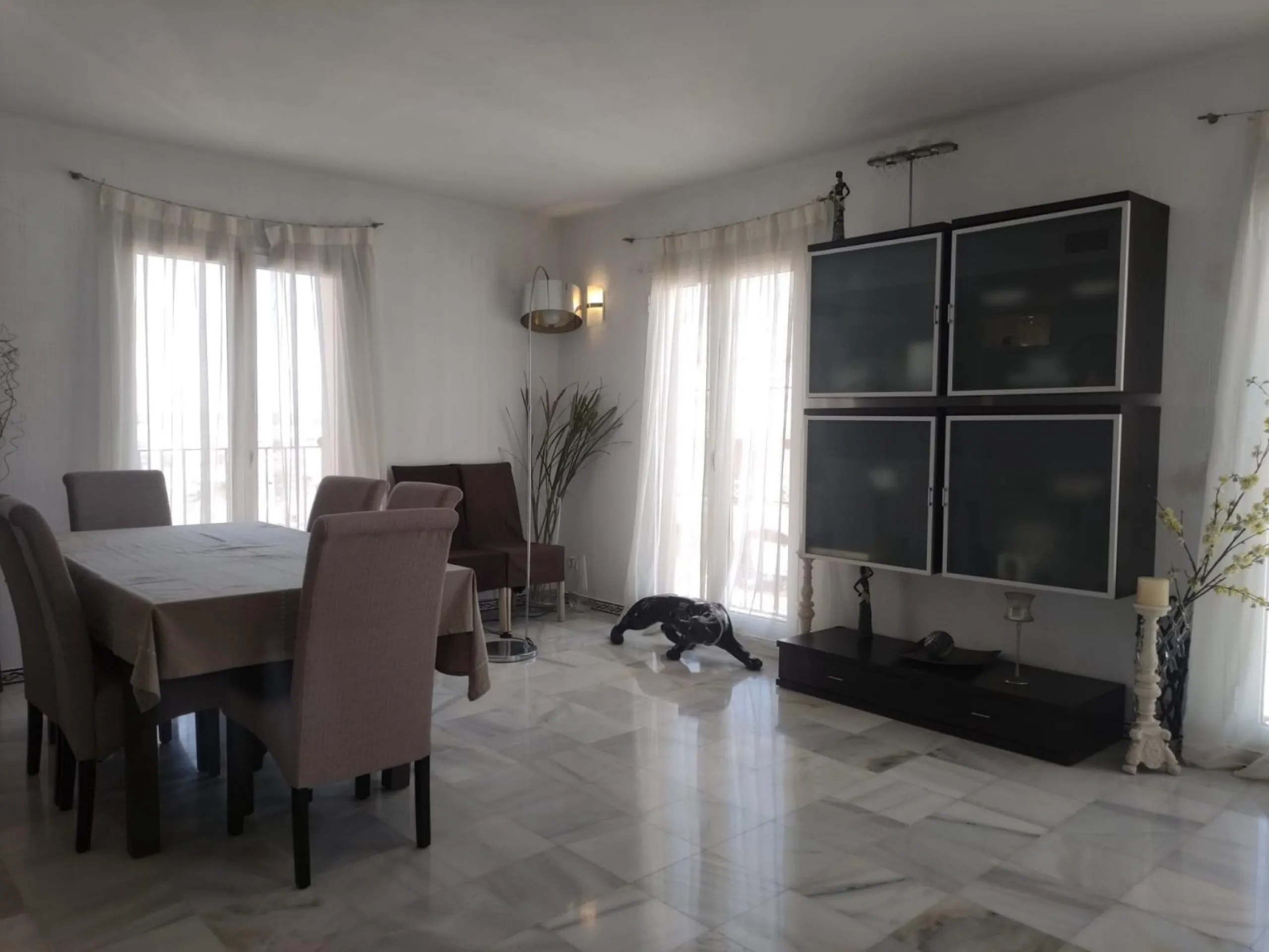 Ático duplex con vistas al mar en Torrevieja.