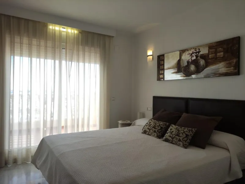 Ático duplex con vistas al mar en Torrevieja.