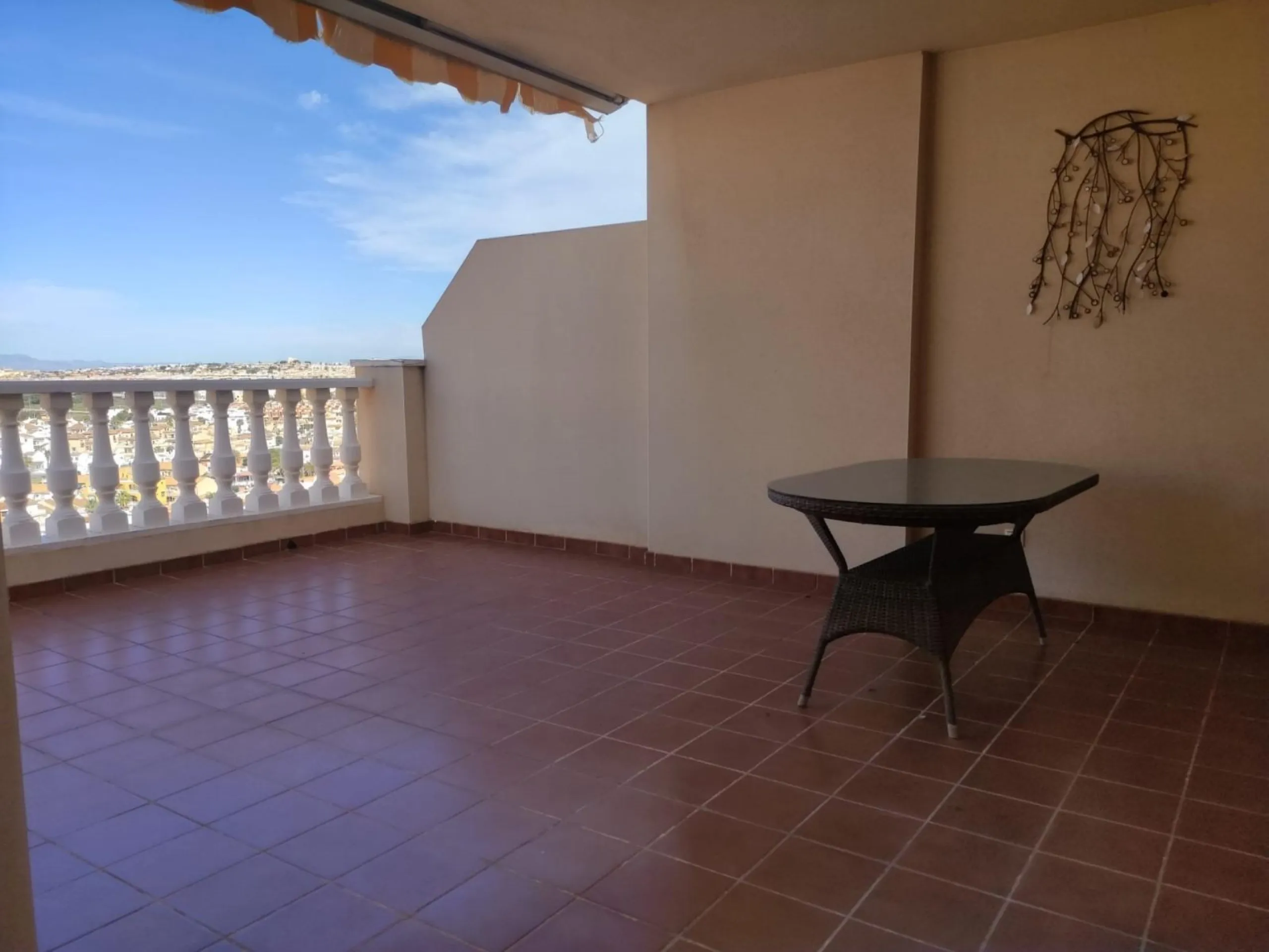 Ático duplex con vistas al mar en Torrevieja.