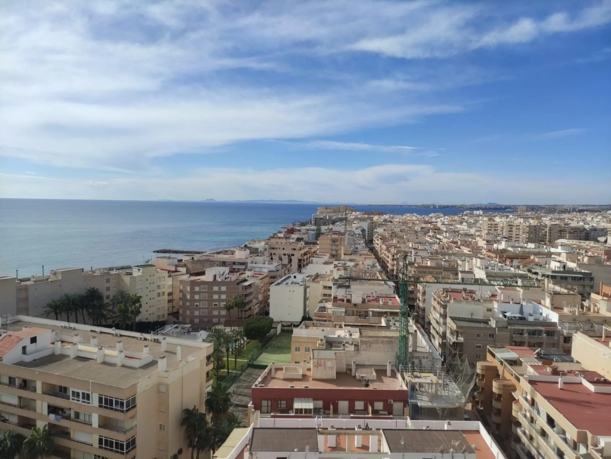 Ático duplex con vistas al mar en Torrevieja.
