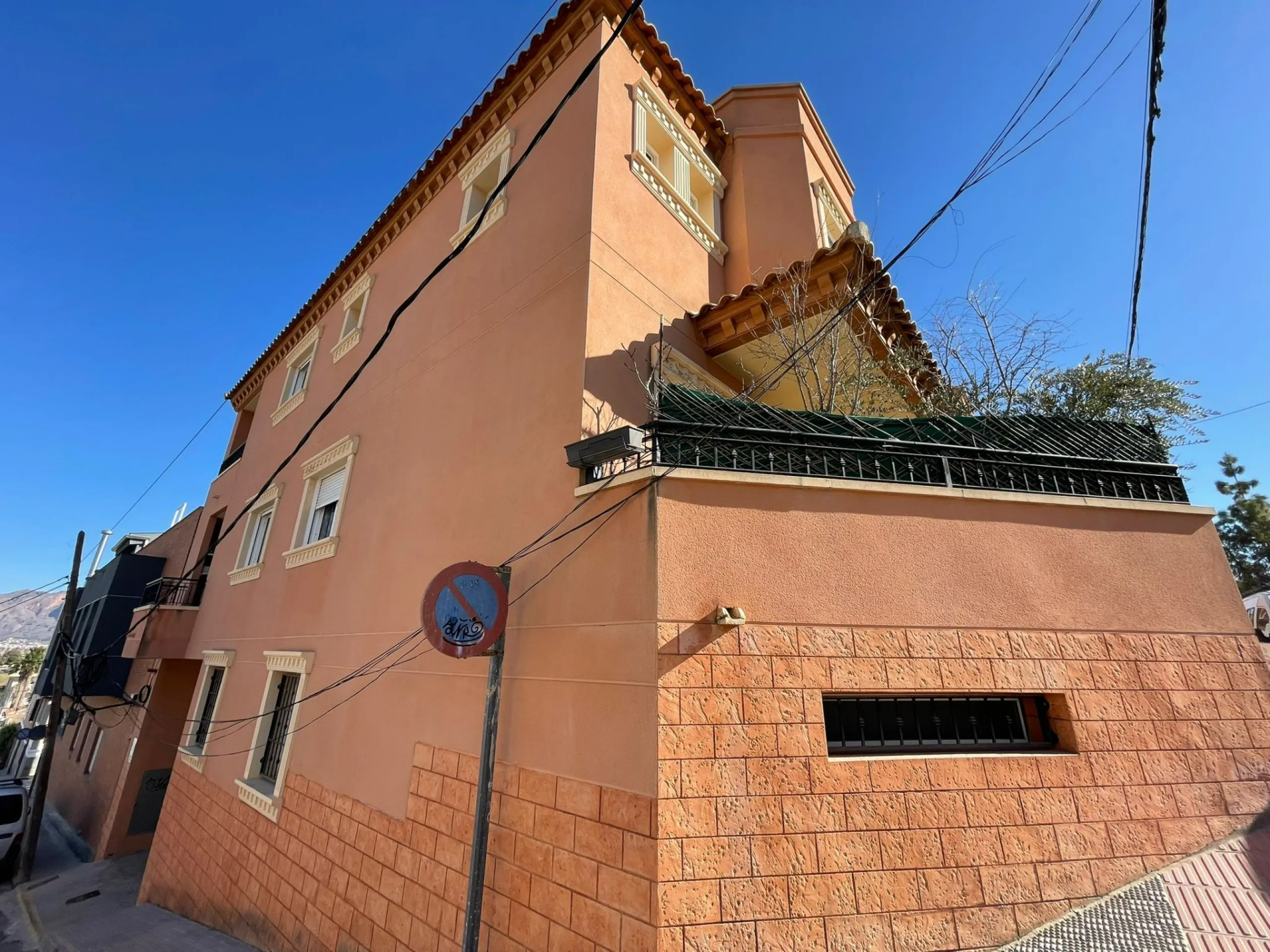 House 272 m² (133 m² built) in Bigastro, Alicante