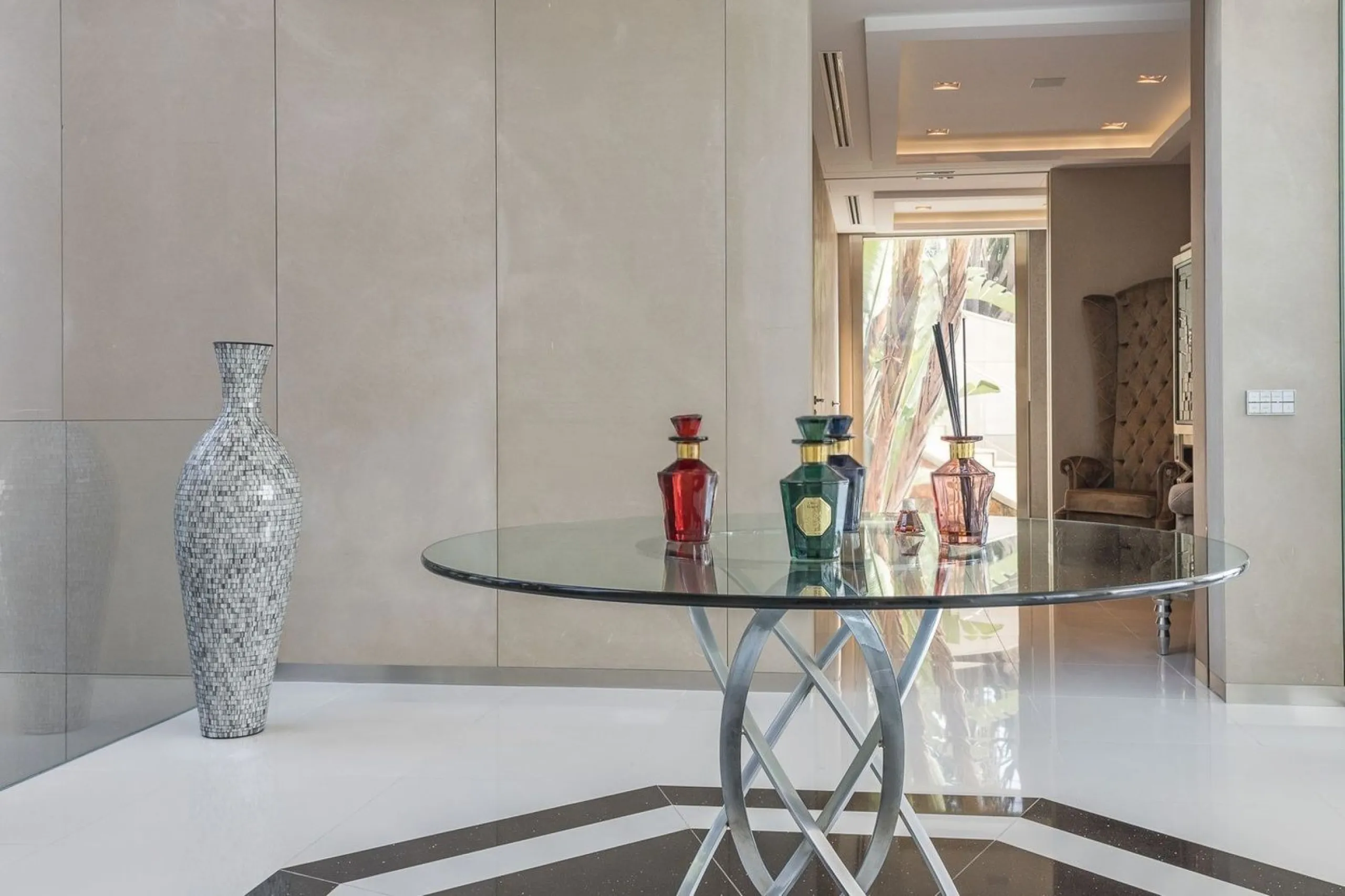 Luxury villa with sea and mountain views in Sitges