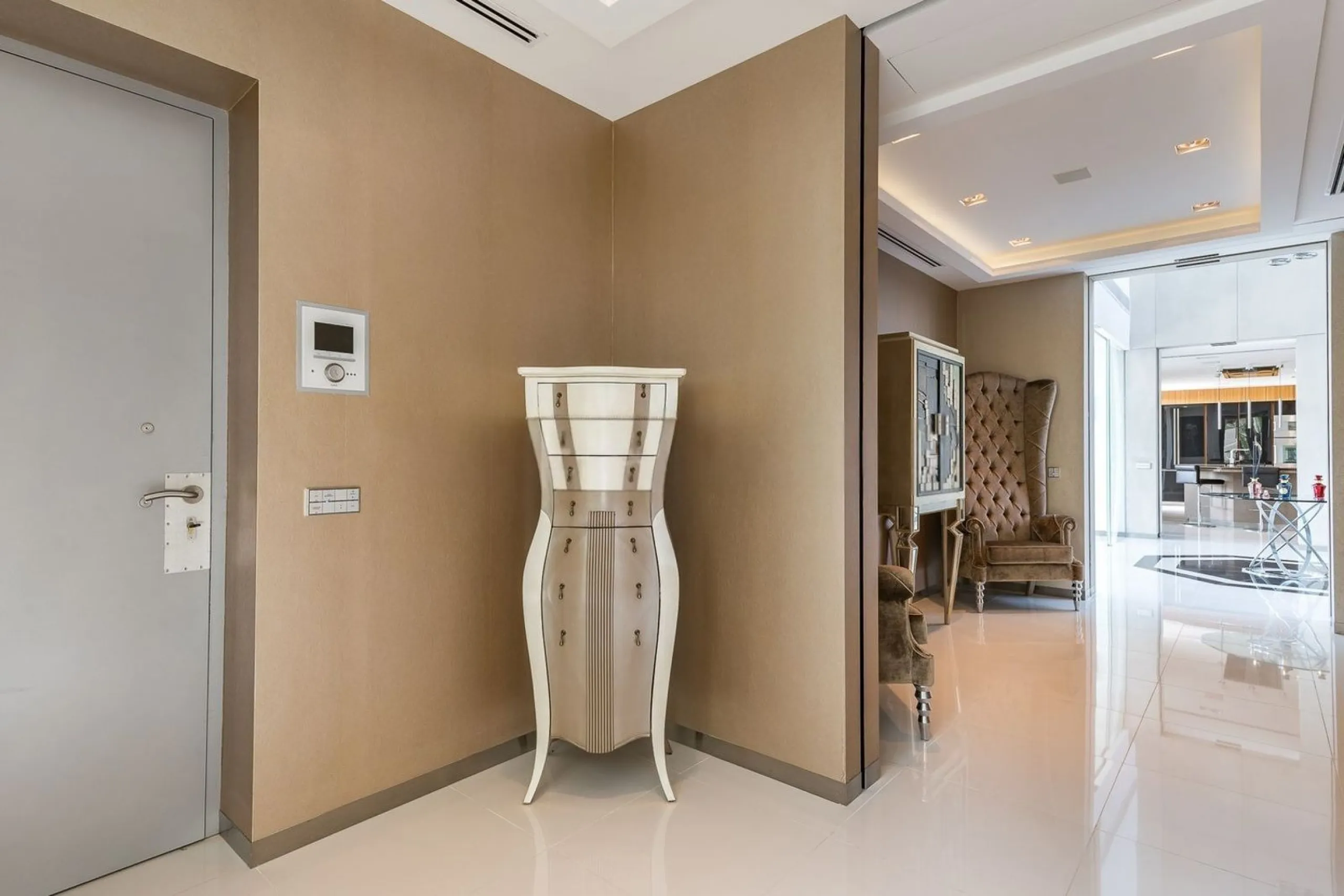 Luxury villa with sea and mountain views in Sitges
