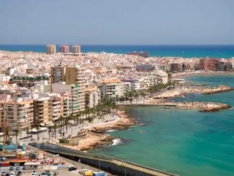 VILLAS DE OBRA NUEVA EN TORREVIEJA
