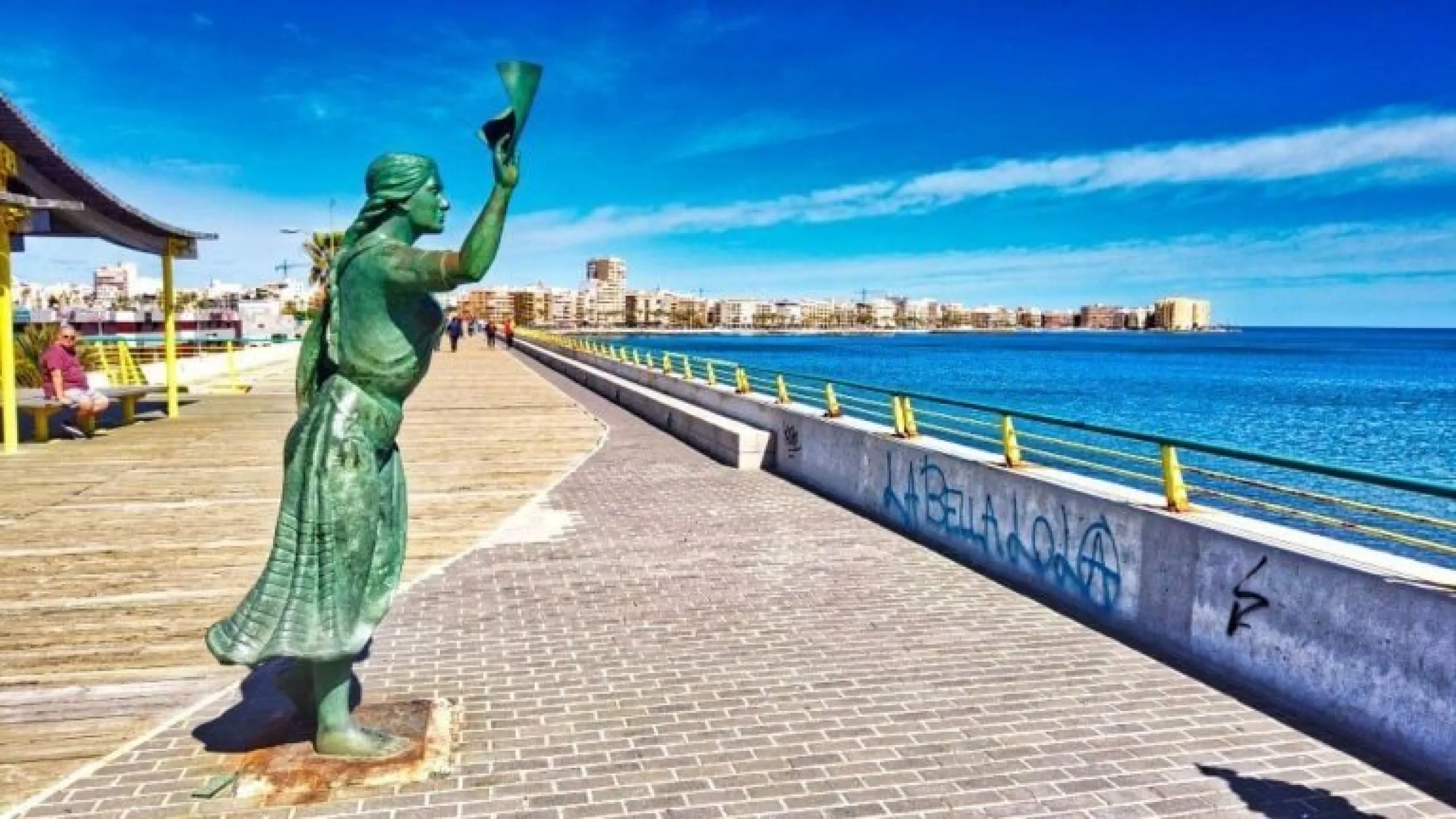 VILLAS DE OBRA NUEVA EN TORREVIEJA