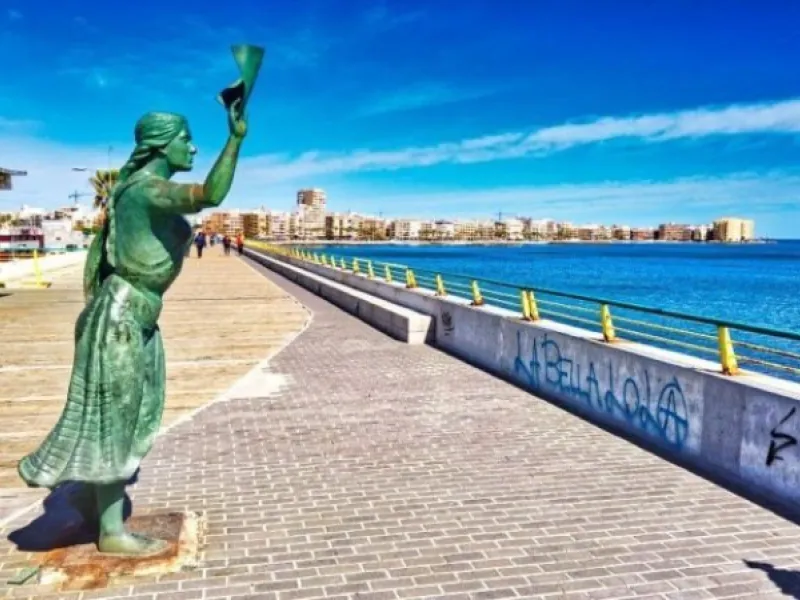VILLAS DE OBRA NUEVA EN TORREVIEJA